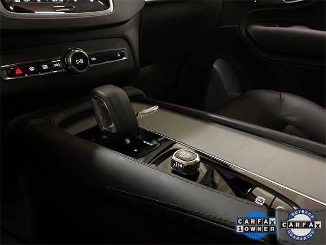 2024 Volvo XC90 B5 Core photo 48