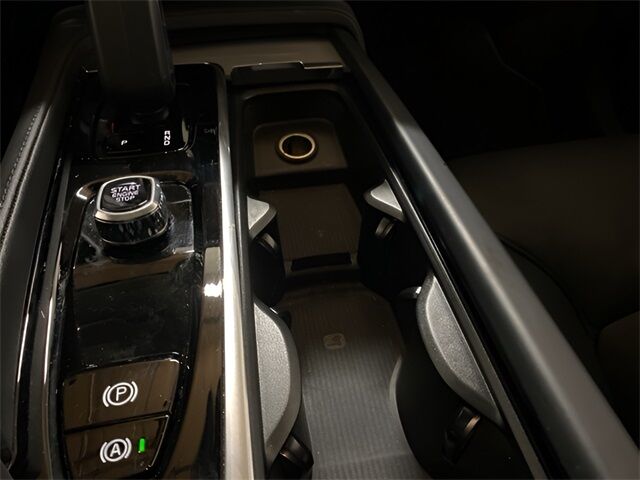 2024 Volvo XC90 B5 Core Dallas TX