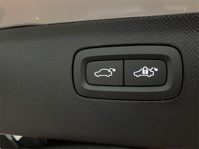2024 Volvo XC90 B5 Core Dallas TX