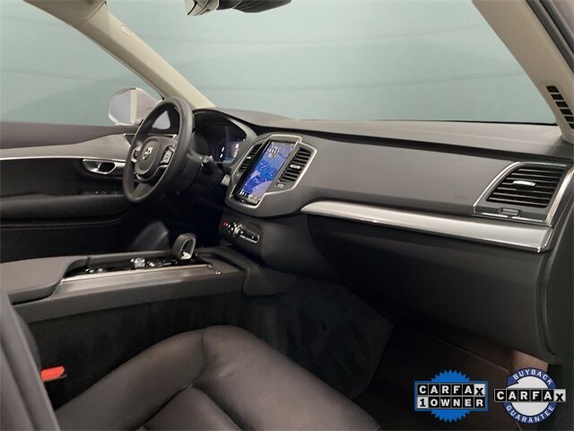 2024 Volvo XC90 B5 Core photo 22