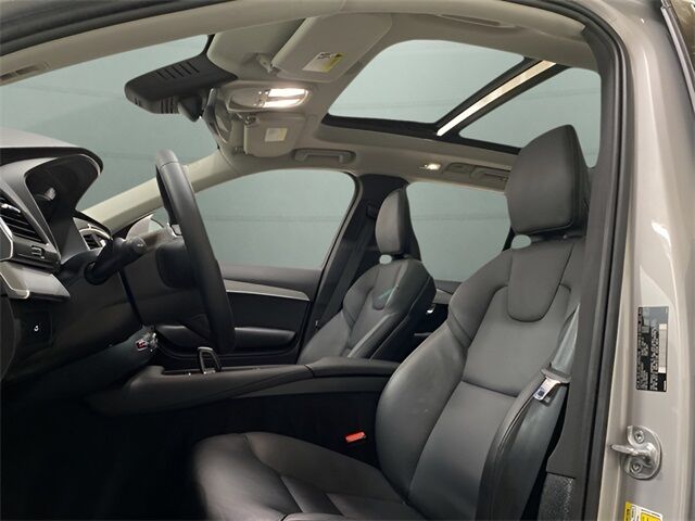 2024 Volvo XC90 B5 Core Dallas TX