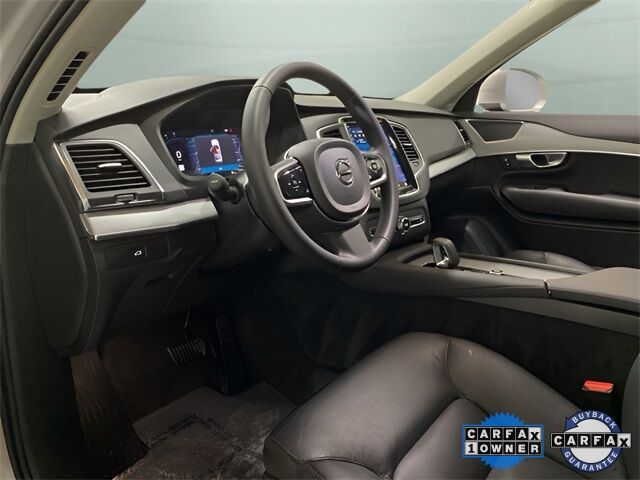 2024 Volvo XC90 B5 Core photo 16