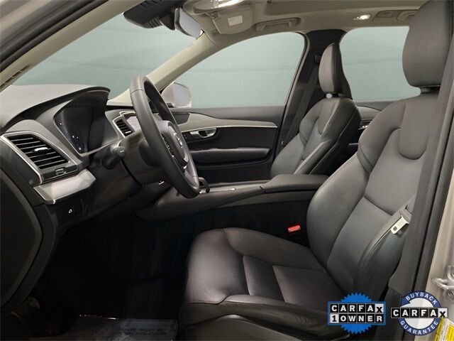2024 Volvo XC90 B5 Core photo 17