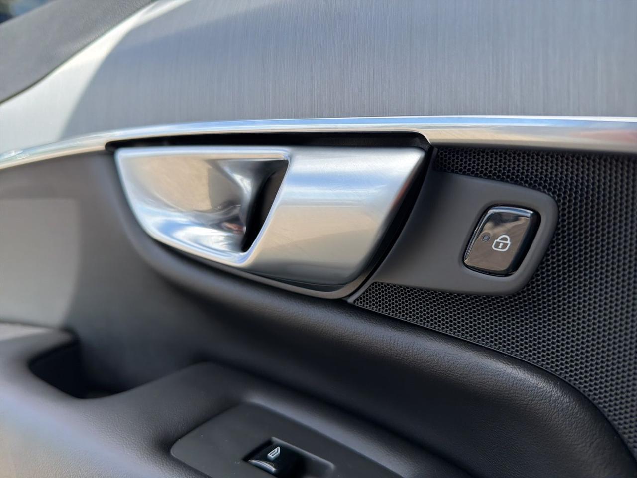 2024 Volvo XC90 B5 Core Bend OR