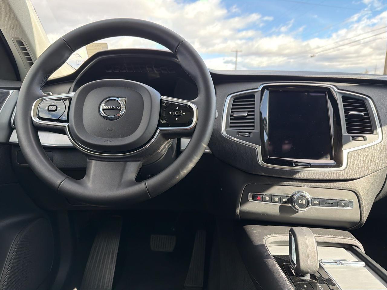 2024 Volvo XC90 B5 Core Bend OR