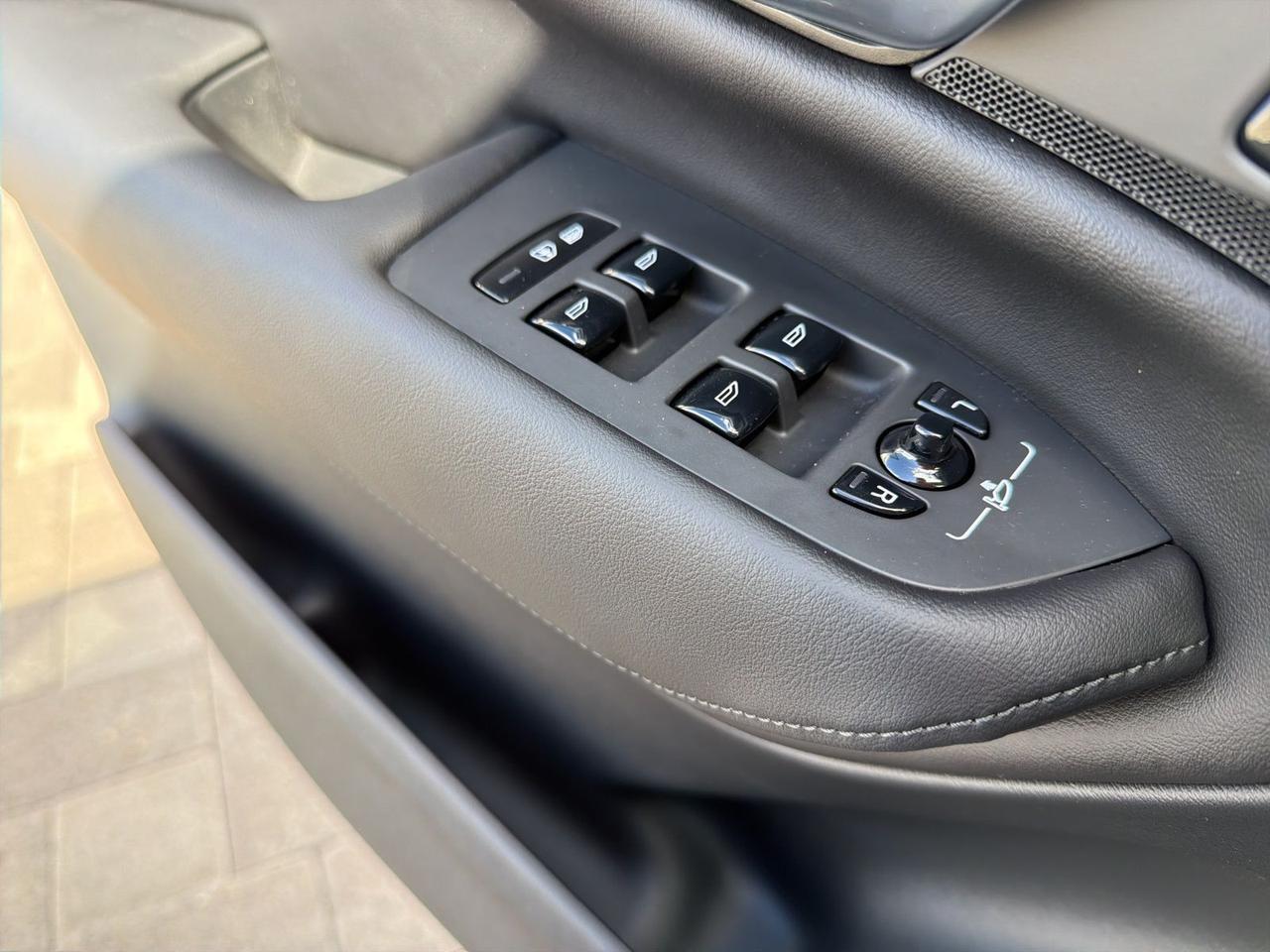 2024 Volvo XC90 B5 Core Bend OR