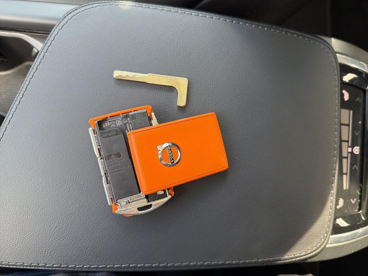 2024 Volvo XC90 B5 Core Bend OR