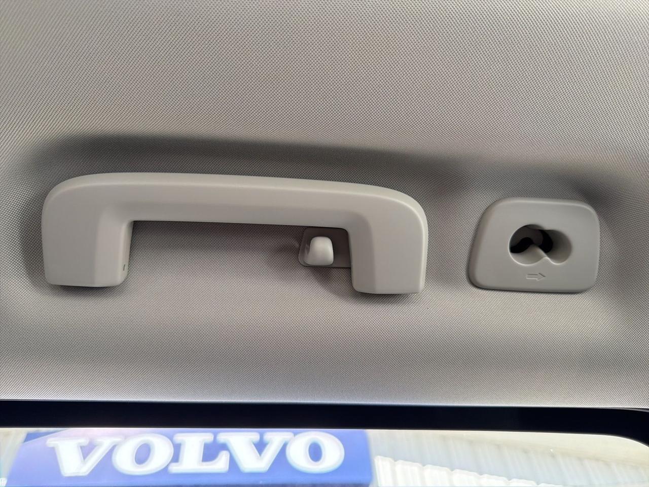 2024 Volvo XC90 B5 Core Bend OR