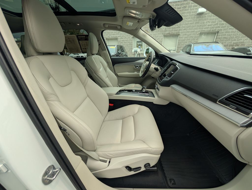 2024 Volvo XC90 B5 Core Hunt Valley MD