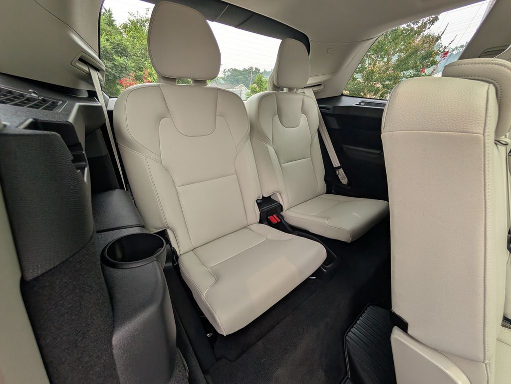 2024 Volvo XC90 B5 Core Hunt Valley MD