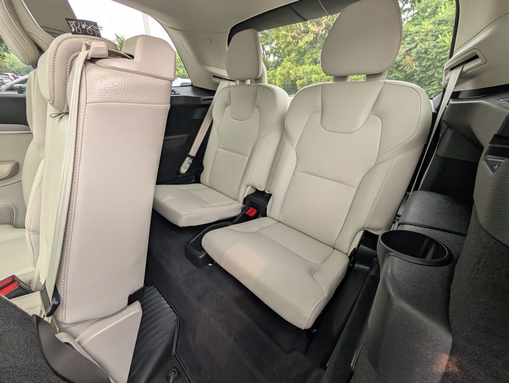 2024 Volvo XC90 B5 Core Hunt Valley MD