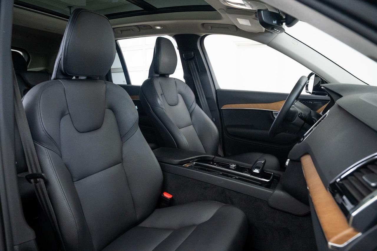 2024 Volvo XC90 B5 Plus Heated Seats Moonroof Harman/ Kardon Audio Portland OR