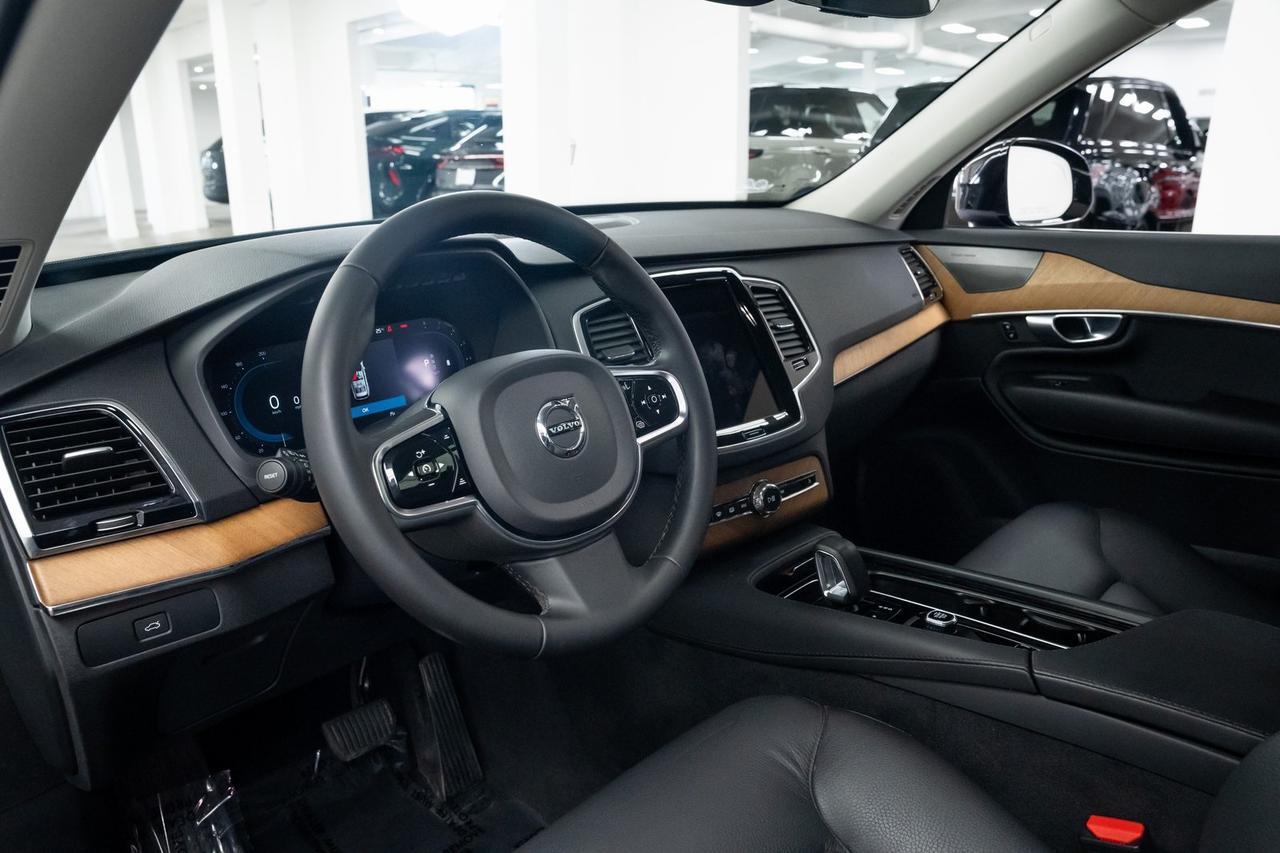 2024 Volvo XC90 B5 Plus Heated Seats Moonroof Harman/ Kardon Audio Portland OR