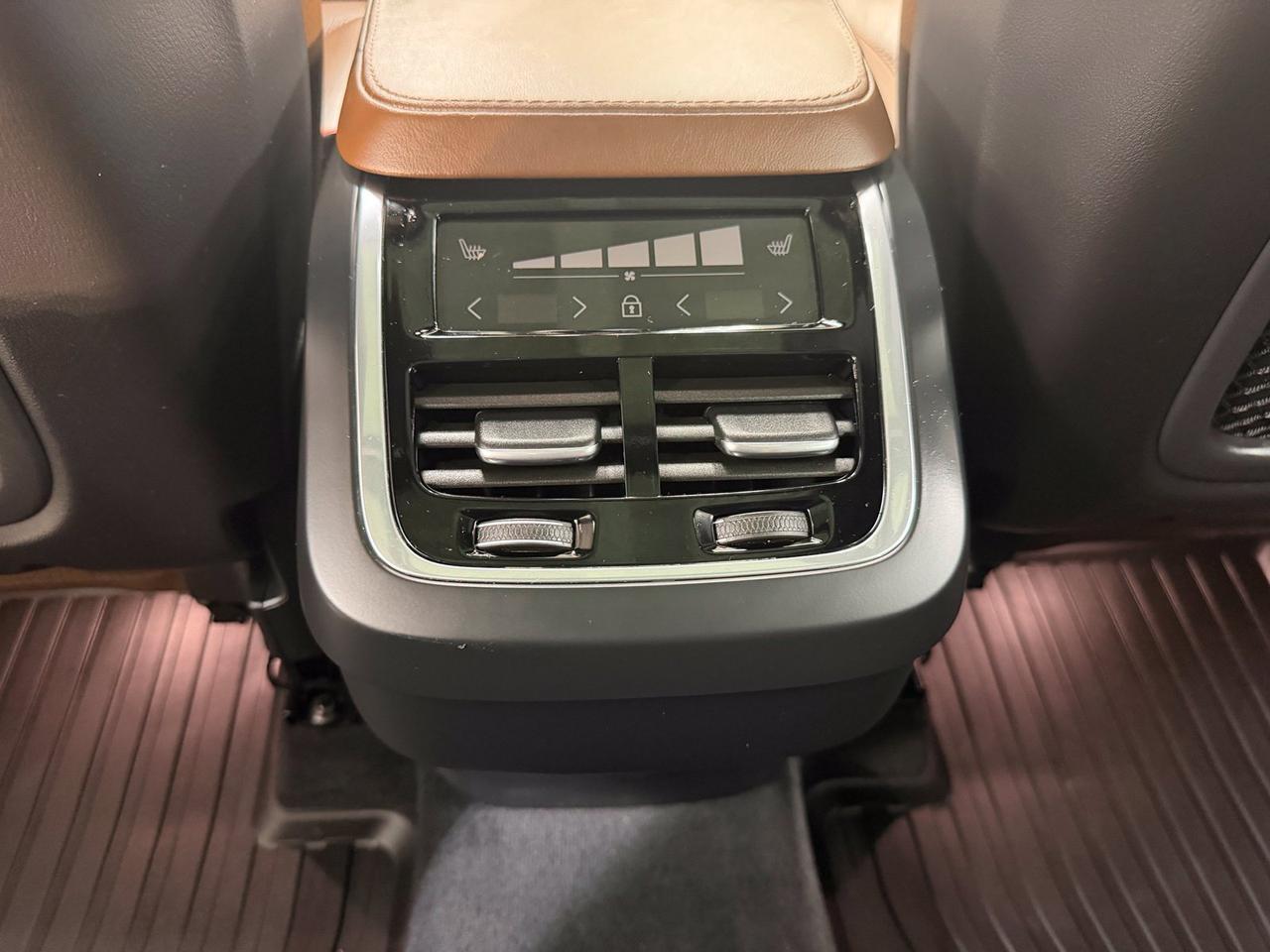 2024 Volvo XC90 B5 Plus Annapolis MD