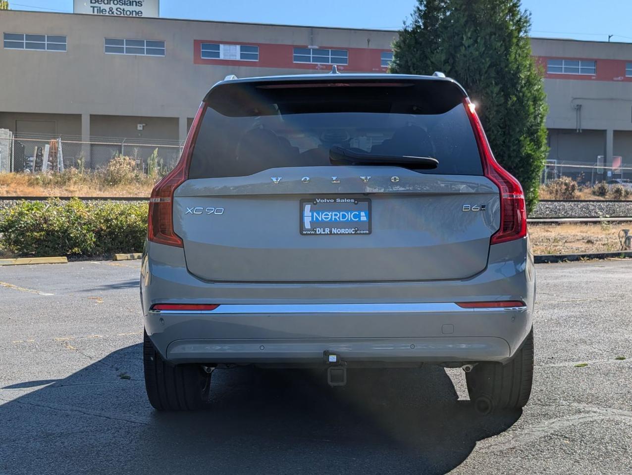 2024 Volvo XC90 B6 AWD Hybrid PLUS center Walk w/Harman Kardon, Pilot Assist, 360 Cam, 4 Heated Seats & Wheel Portland OR
