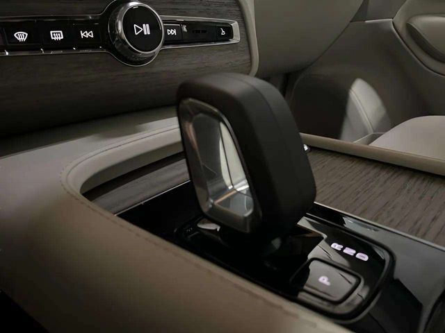 2024 Volvo XC90 B6 Core Dallas TX