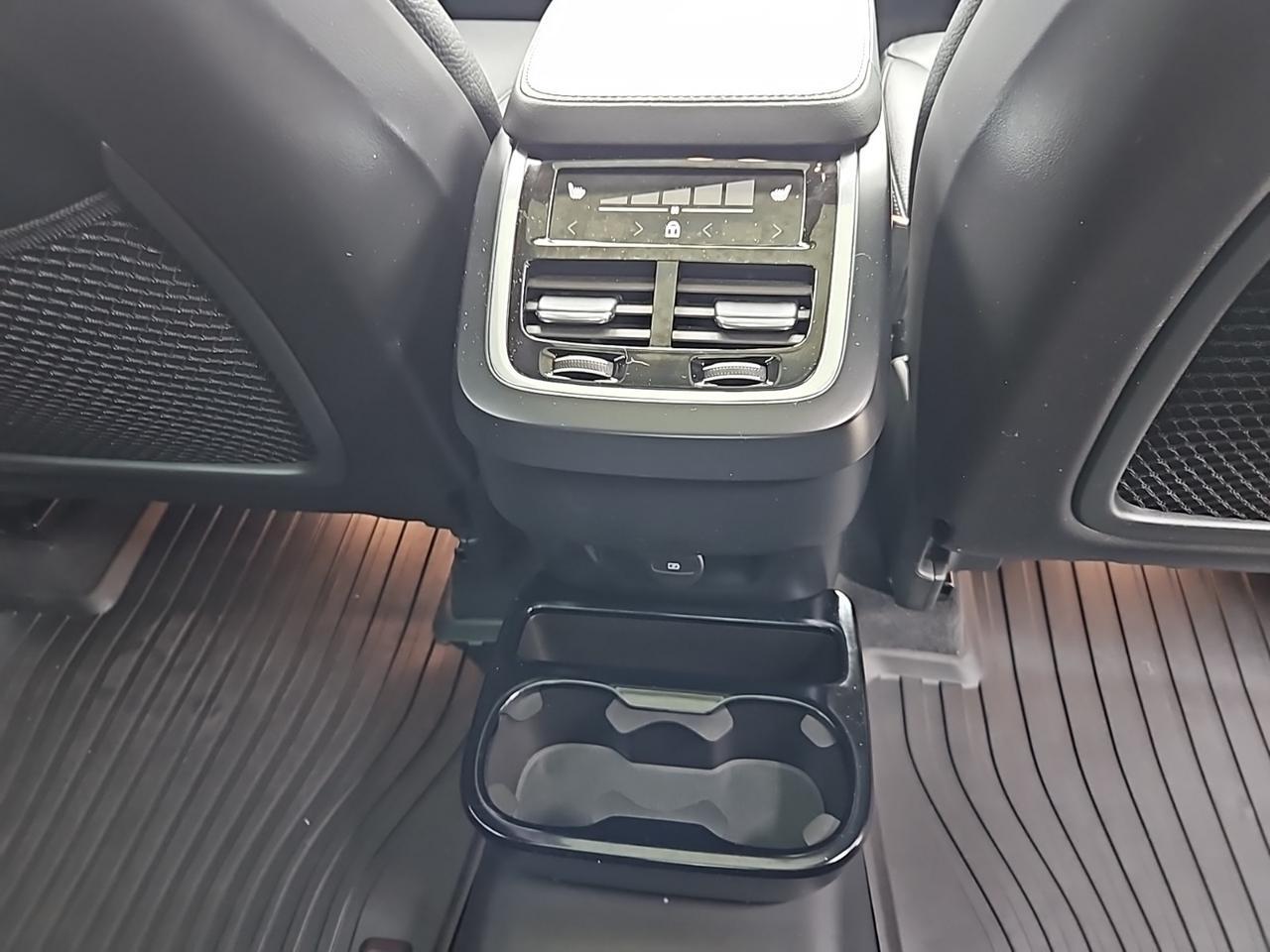 2024 Volvo XC90 B6 Plus Bright Theme 6-Seater Waldorf MD