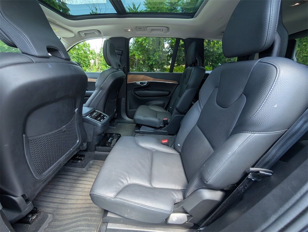 2024 Volvo XC90 B6 Plus Bright Theme 6-Seater