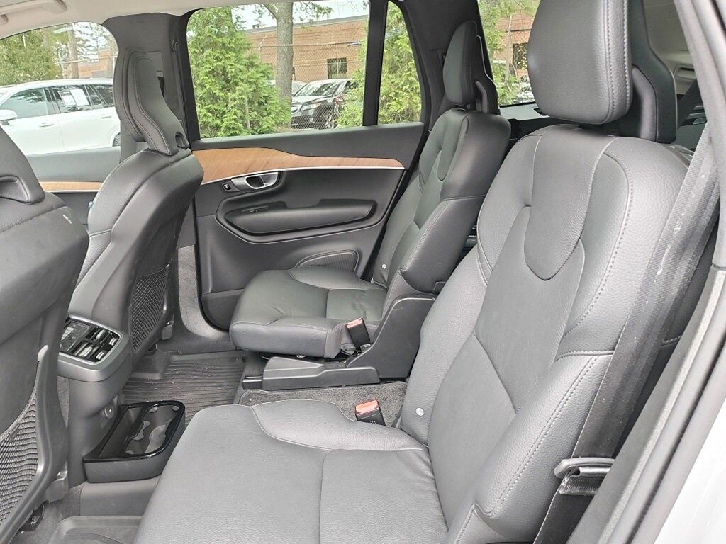 2024 Volvo XC90 B6 Plus Bright Theme 6-Seater Hunt Valley MD