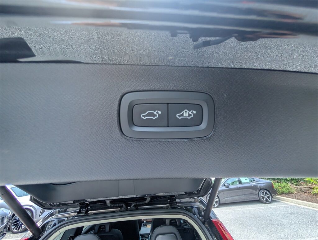 2024 Volvo XC90 B6 Plus Bright Theme 6-Seater Hunt Valley MD