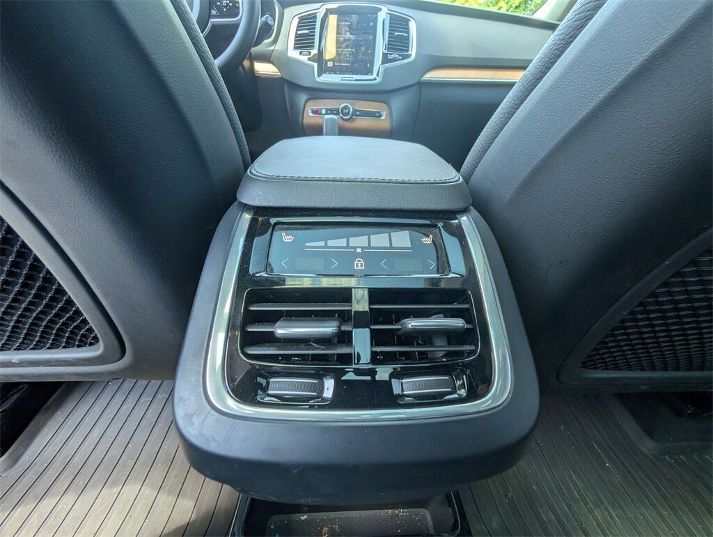 2024 Volvo XC90 B6 Plus Bright Theme 6-Seater Hunt Valley MD