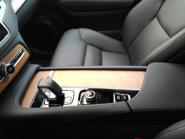 2024 Volvo XC90 B6 Plus Bright Theme 7-Seater Plano TX