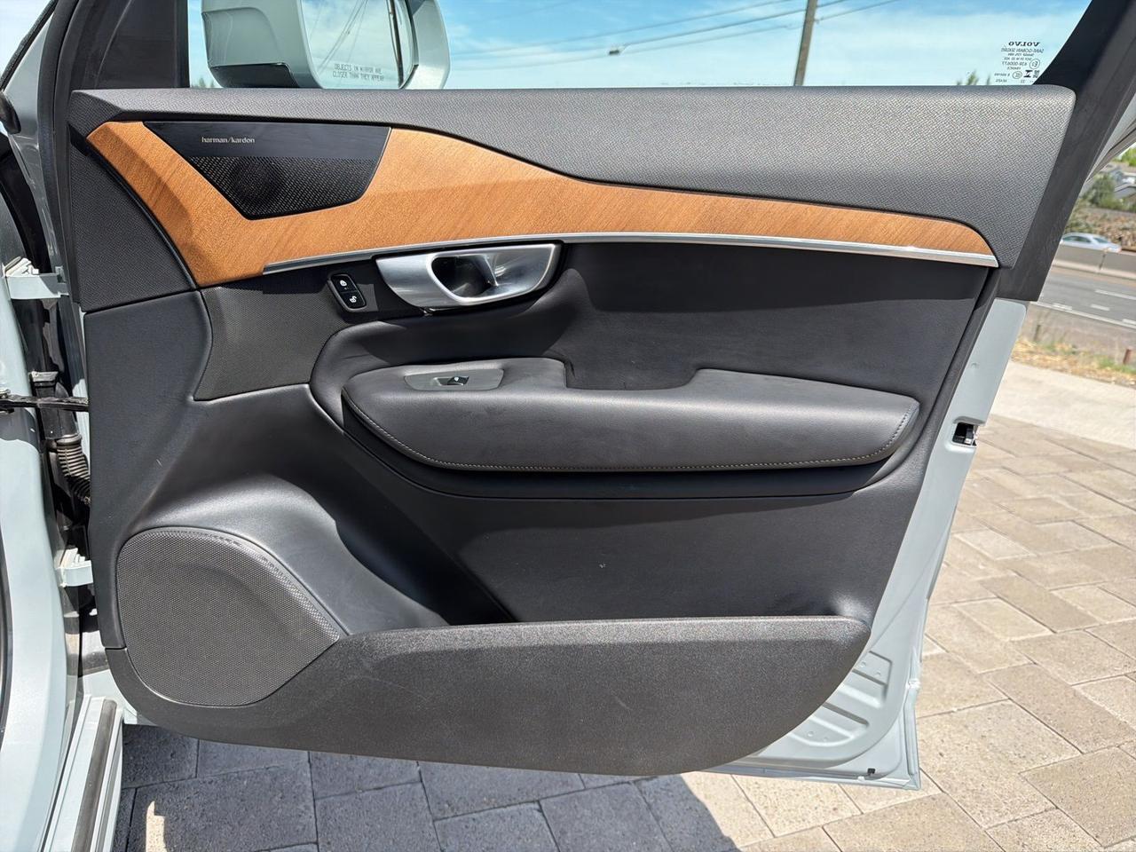 2024 Volvo XC90 B6 Plus Bright Theme Bend OR