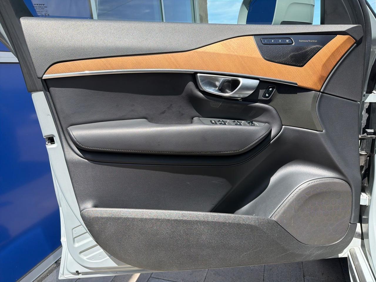 2024 Volvo XC90 B6 Plus Bright Theme Bend OR