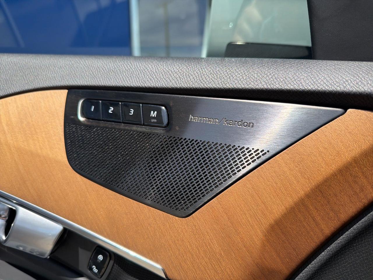 2024 Volvo XC90 B6 Plus Bright Theme Bend OR