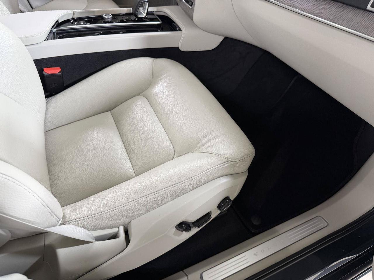 2024 Volvo XC90 B6 Plus Bright Theme Annapolis MD