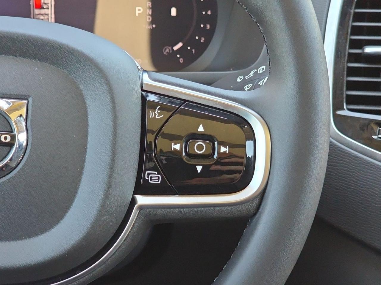 2024 Volvo XC90 B6 Plus Bright Theme Glen Burnie MD