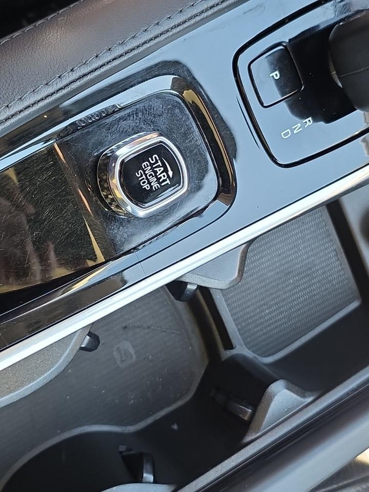 2024 Volvo XC90 B6 Plus Bright Theme Glen Burnie MD