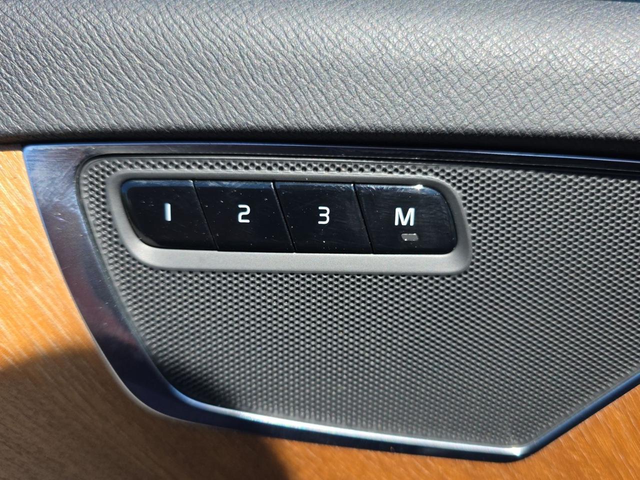 2024 Volvo XC90 B6 Plus Bright Theme Glen Burnie MD