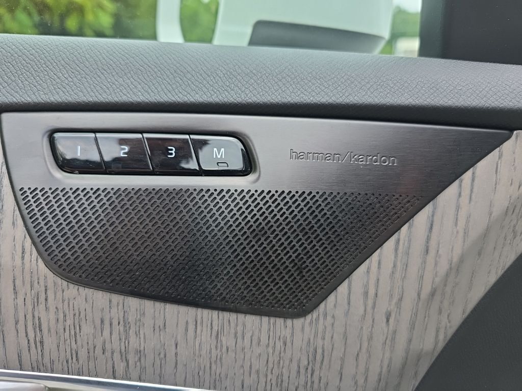 2024 Volvo XC90 B6 Plus Bright Theme Hunt Valley MD