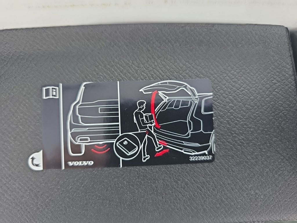 2024 Volvo XC90 B6 Plus Bright Theme Hunt Valley MD