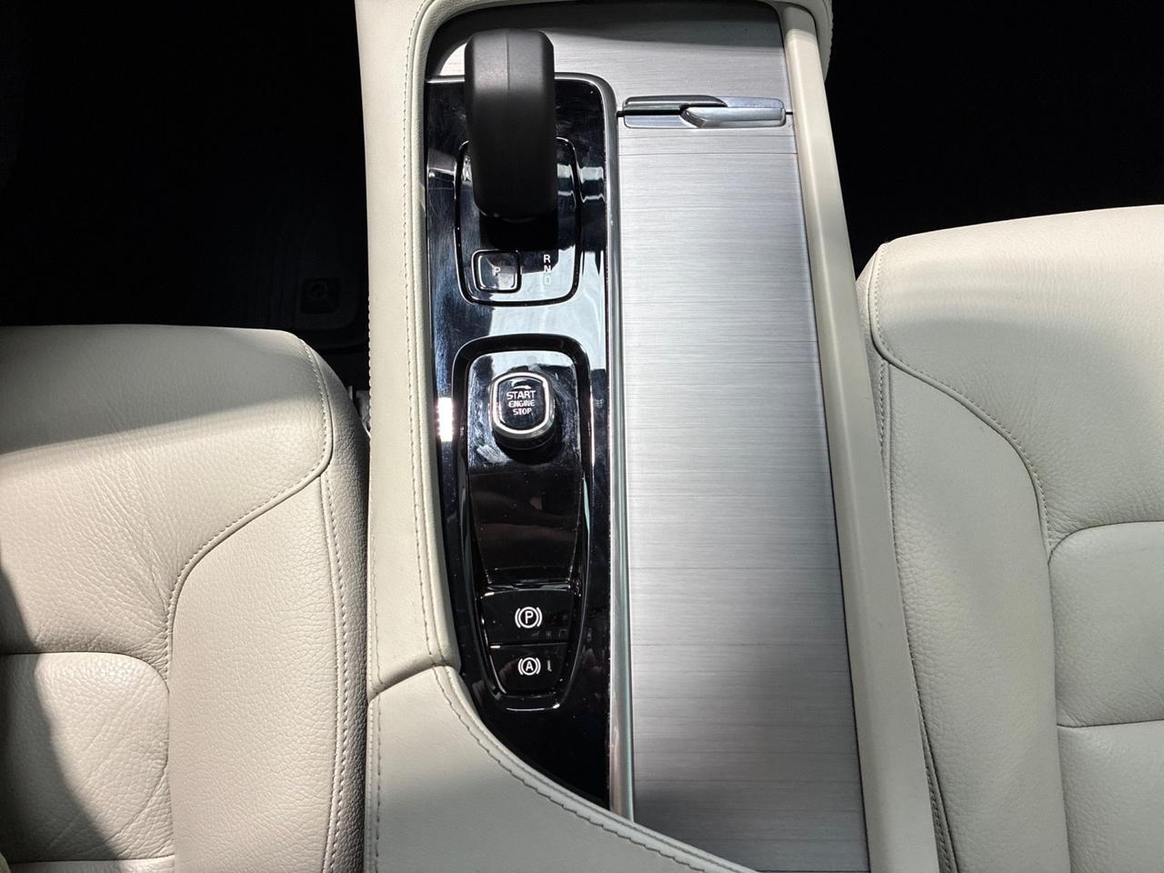 2024 Volvo XC90 Core Bright Theme, 20in Wheels Houston TX