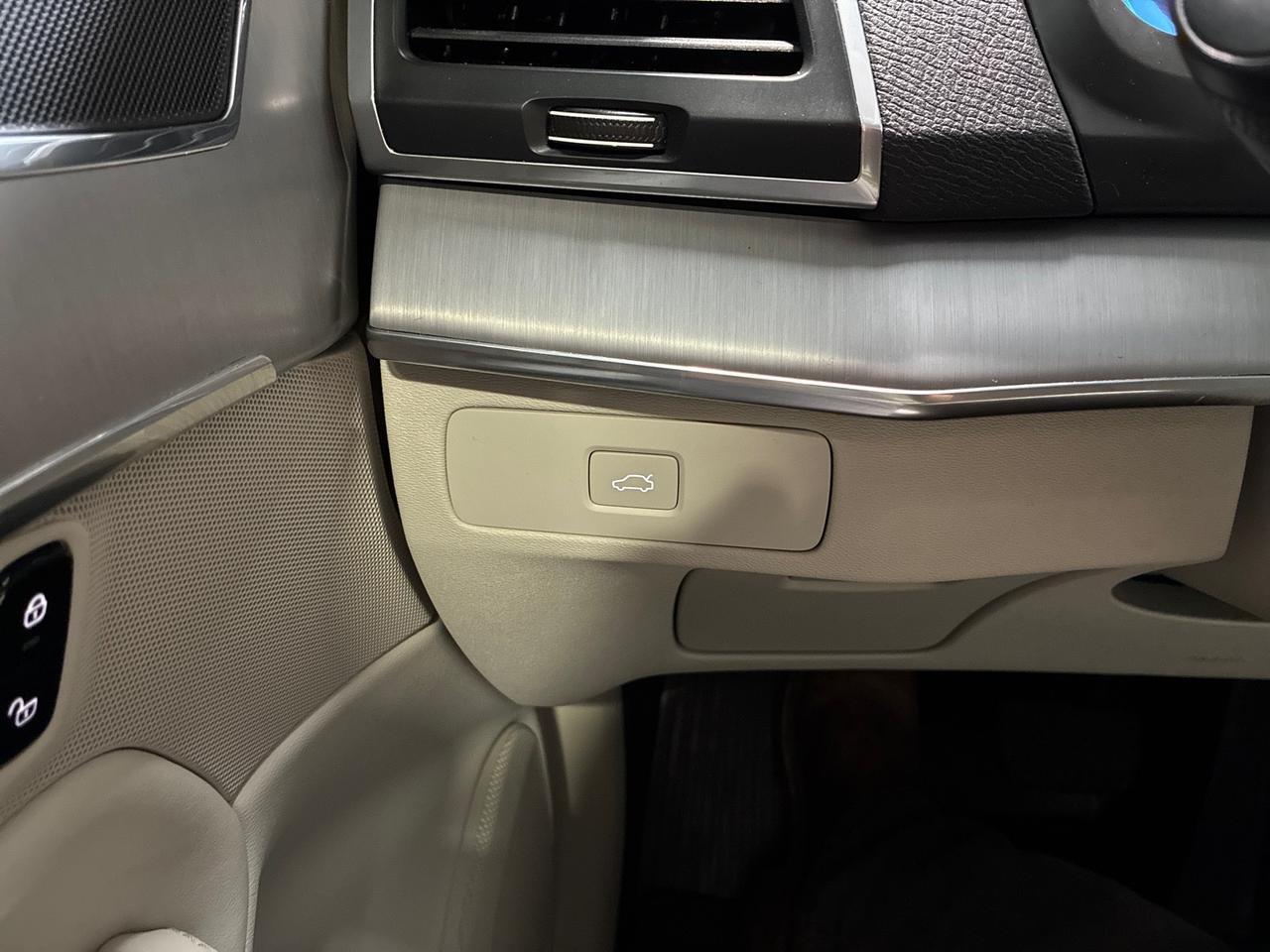 2024 Volvo XC90 Core Bright Theme, 20in Wheels Houston TX