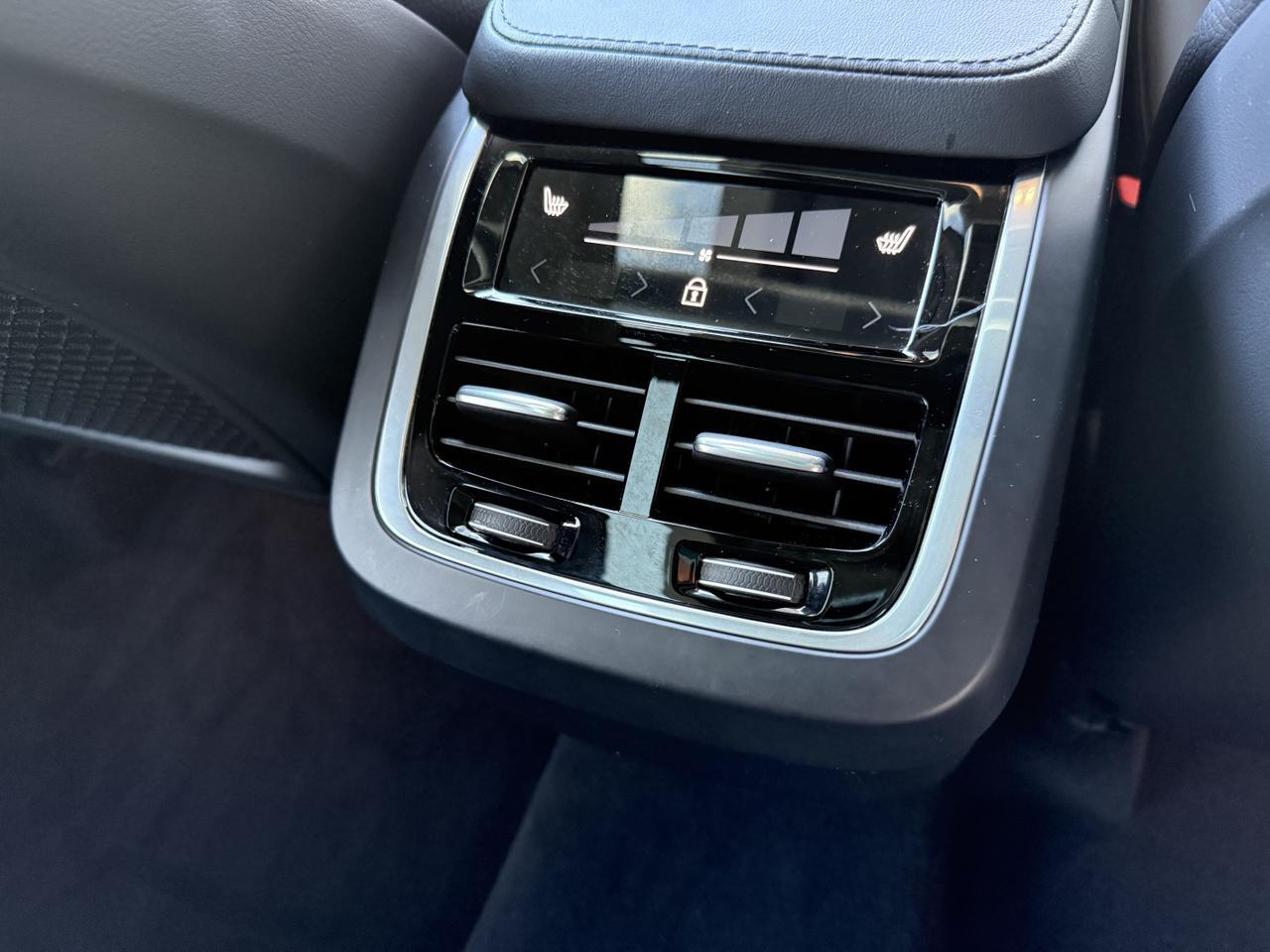 2024 Volvo XC90 Plus Bright Theme Knoxville TN