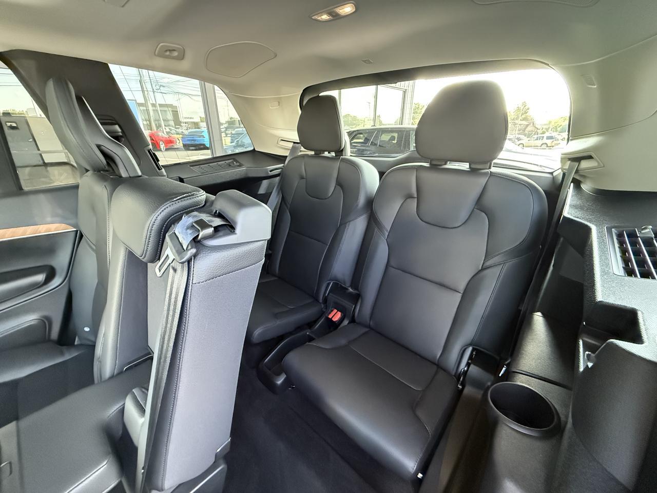 2024 Volvo XC90 Plus Bright Theme Knoxville TN