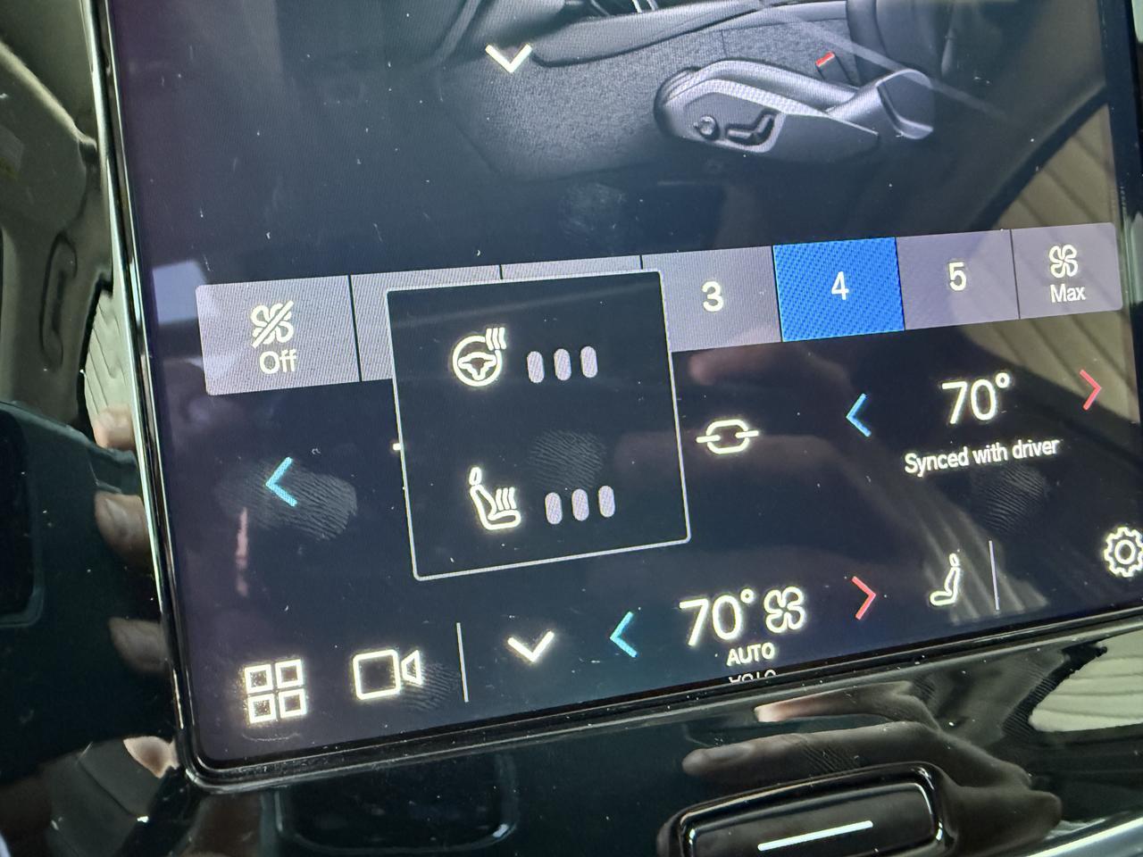 2024 Volvo XC90 Plus Bright Theme Knoxville TN