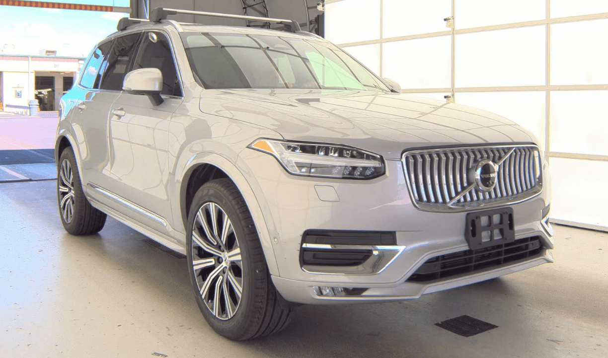 2024 Volvo XC90 Plus Bright Theme Knoxville TN