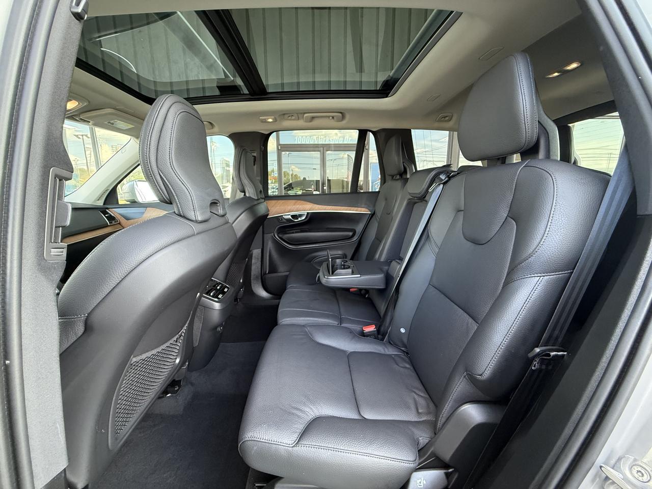 2024 Volvo XC90 Plus Bright Theme Knoxville TN