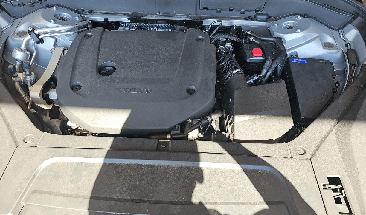 2024 Volvo XC90 Plus Bright Theme Knoxville TN