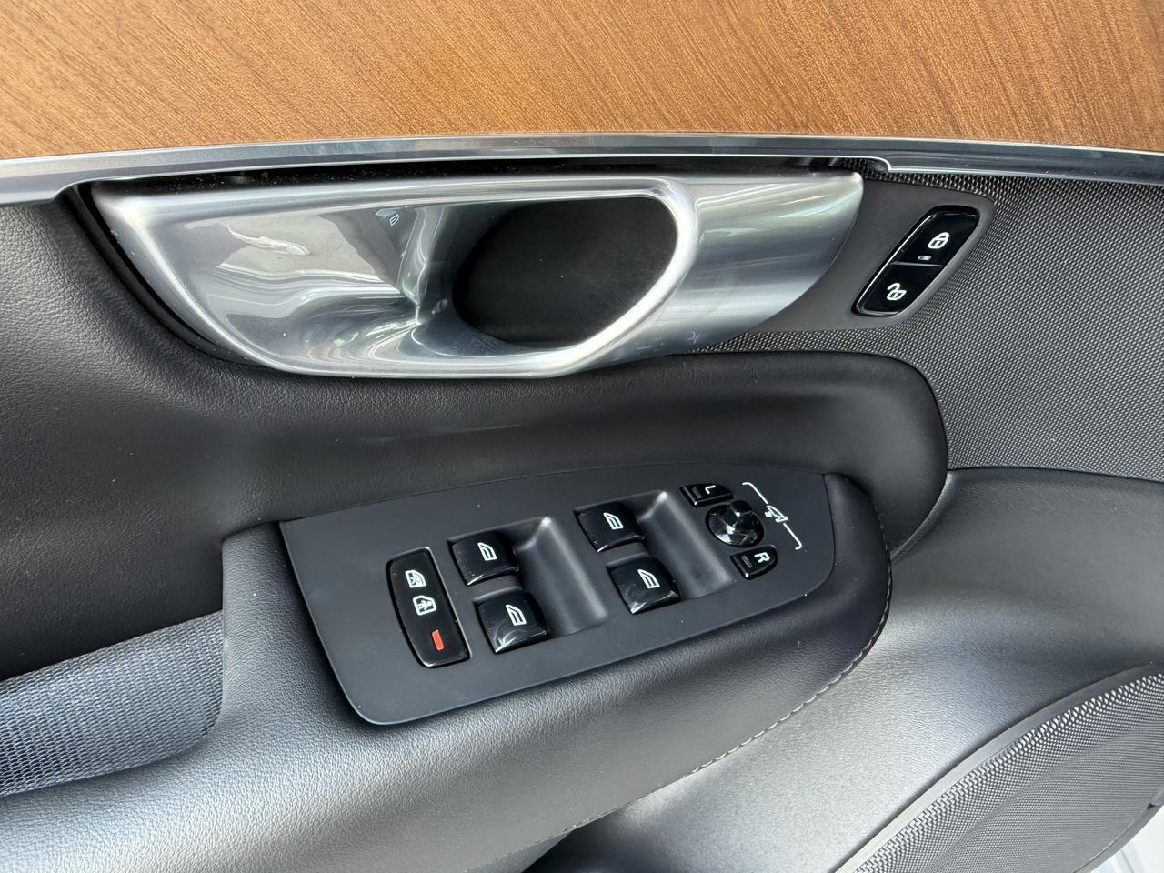 2024 Volvo XC90 Plus Bright Theme Knoxville TN