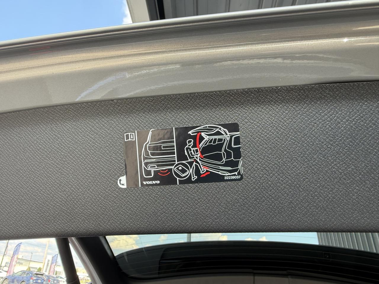 2024 Volvo XC90 Plus Bright Theme Knoxville TN