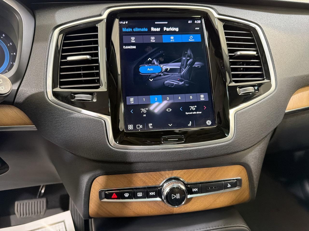 2024 Volvo XC90 Plus Bright Theme San Antonio TX