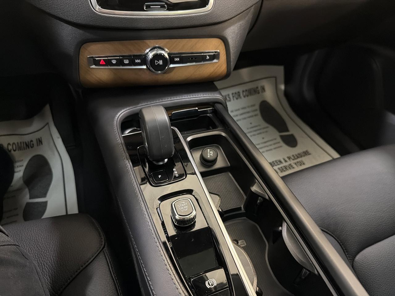 2024 Volvo XC90 Plus Bright Theme San Antonio TX