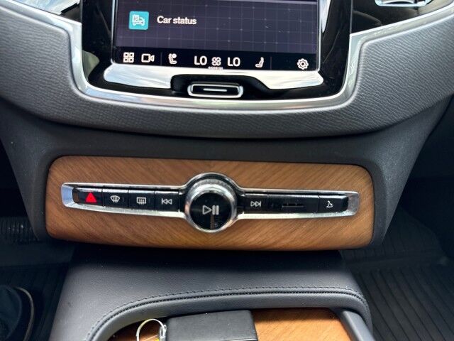 2024 Volvo XC90 Plus Bright Theme Springfield IL