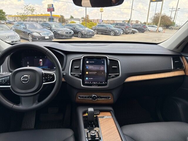 2024 Volvo XC90 Plus Bright Theme Springfield IL