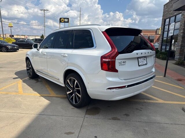 2024 Volvo XC90 Plus Bright Theme